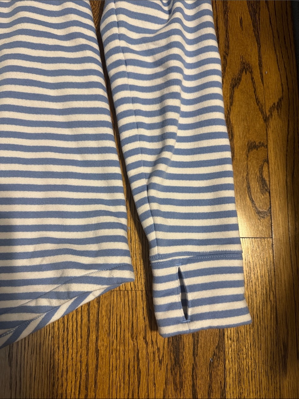 Vineyard Vines Light Blue & White Striped Funnel Neck fleece pullover - Picture 4 of 4